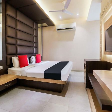 קאנפור Capital O 46218 Royal Cottage Suite מראה חיצוני תמונה
