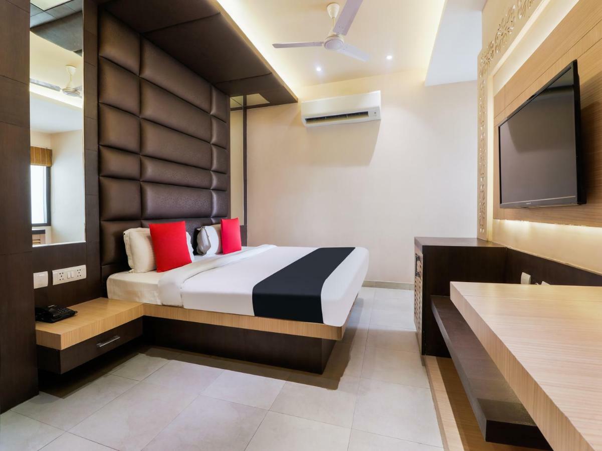 קאנפור Capital O 46218 Royal Cottage Suite מראה חיצוני תמונה
