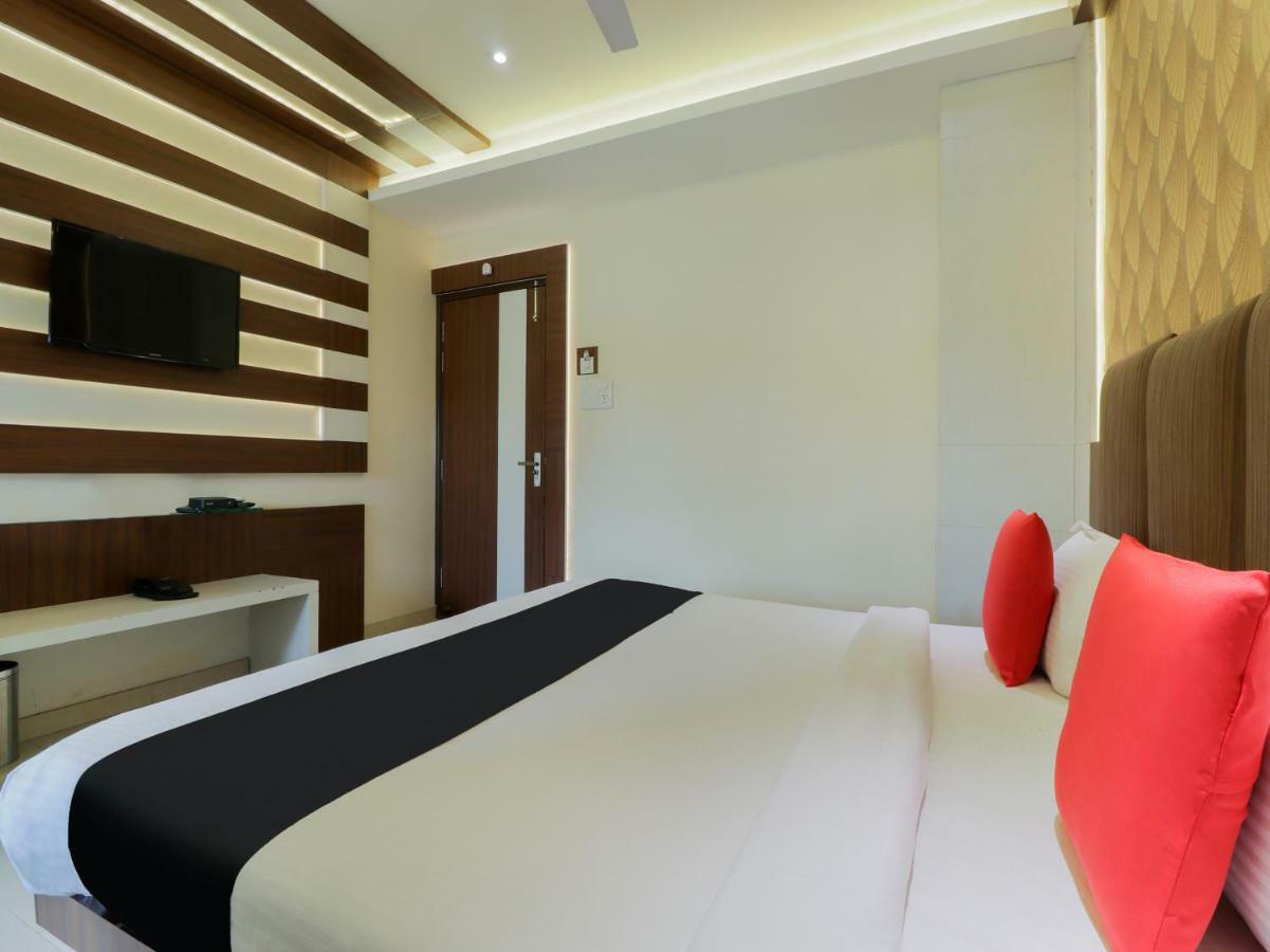קאנפור Capital O 46218 Royal Cottage Suite מראה חיצוני תמונה