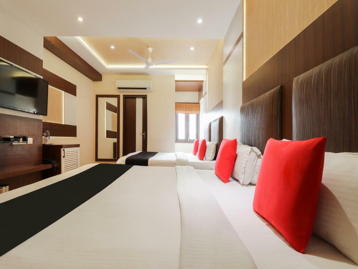 קאנפור Capital O 46218 Royal Cottage Suite מראה חיצוני תמונה