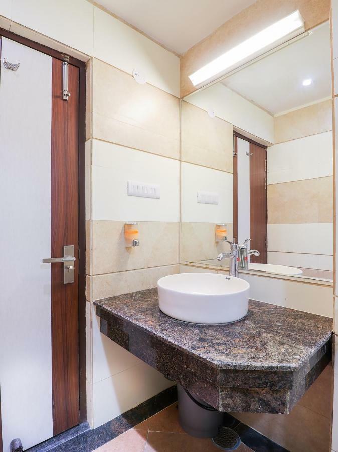 קאנפור Capital O 46218 Royal Cottage Suite מראה חיצוני תמונה